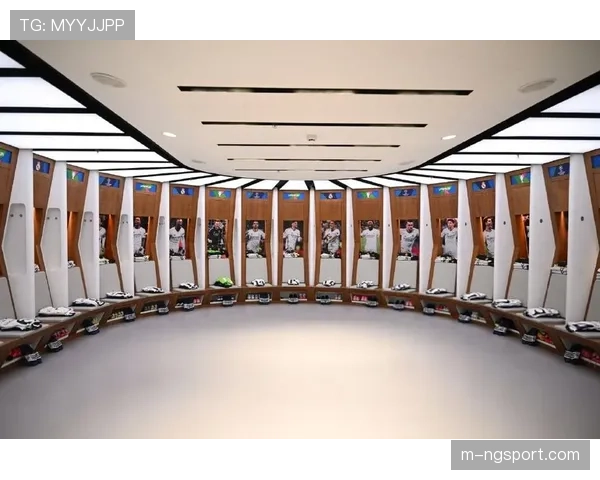 球场设施升级完成:更衣室、媒体区与VAR室达到中超标准 球场设施升级完成:更衣室、媒体区与VAR室达到中超标准